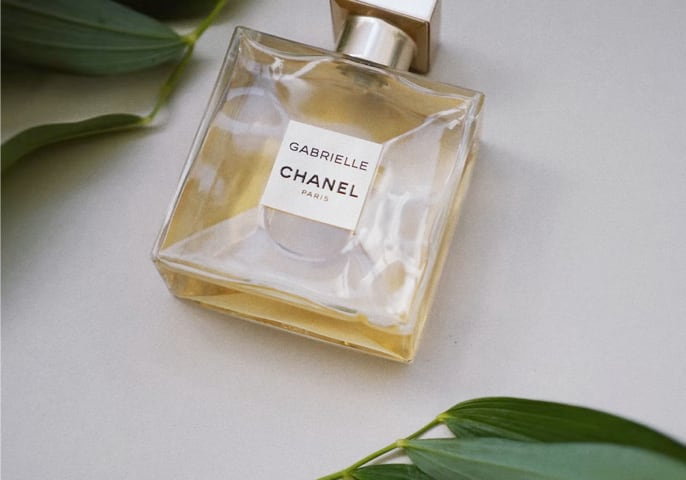 Chanel perfume image